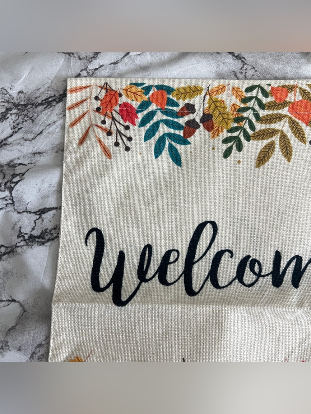 Amazon Basics | NWOT Fall Flag - Picture 2 of 2